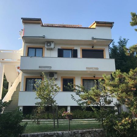 Apartments Lena Baska  Ngoại thất bức ảnh