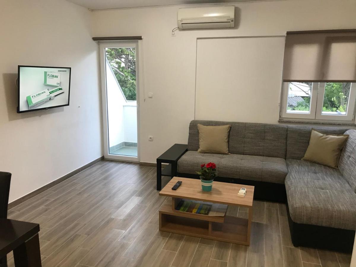 Apartments Lena Baska  Ngoại thất bức ảnh