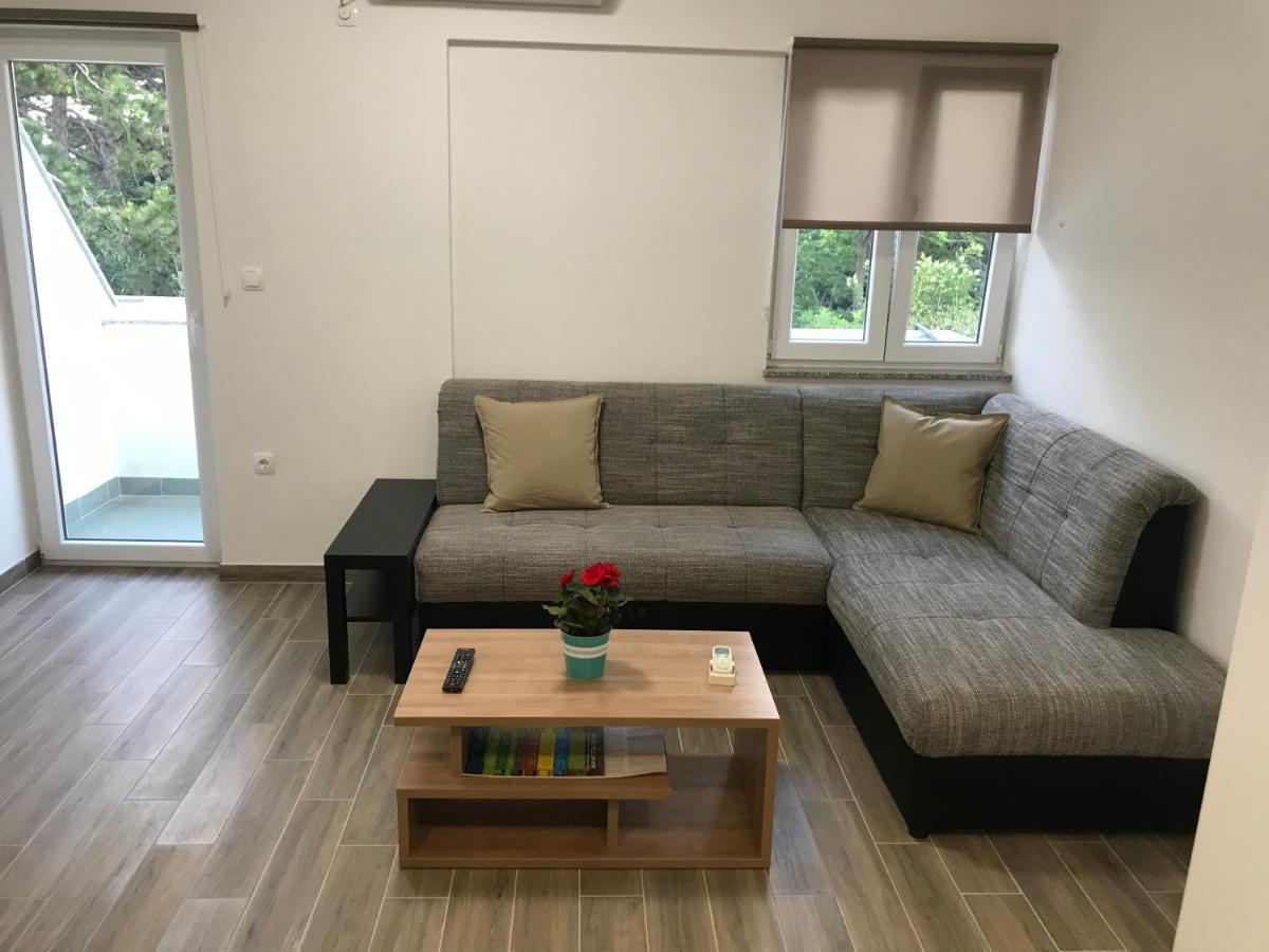 Apartments Lena Baska  Ngoại thất bức ảnh