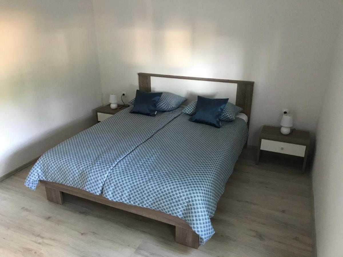 Apartments Lena Baska  Ngoại thất bức ảnh
