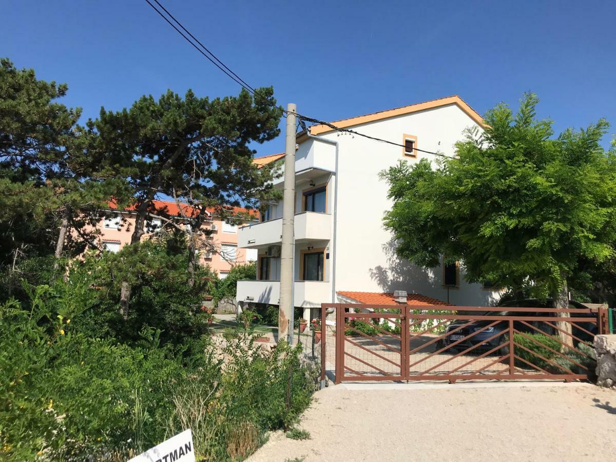 Apartments Lena Baska  Ngoại thất bức ảnh