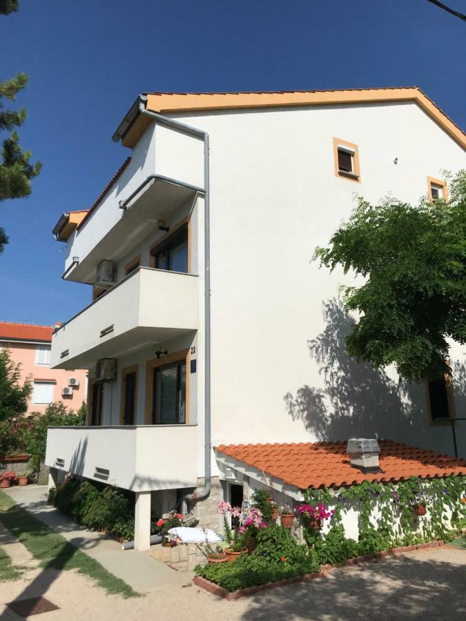 Apartments Lena Baska  Ngoại thất bức ảnh