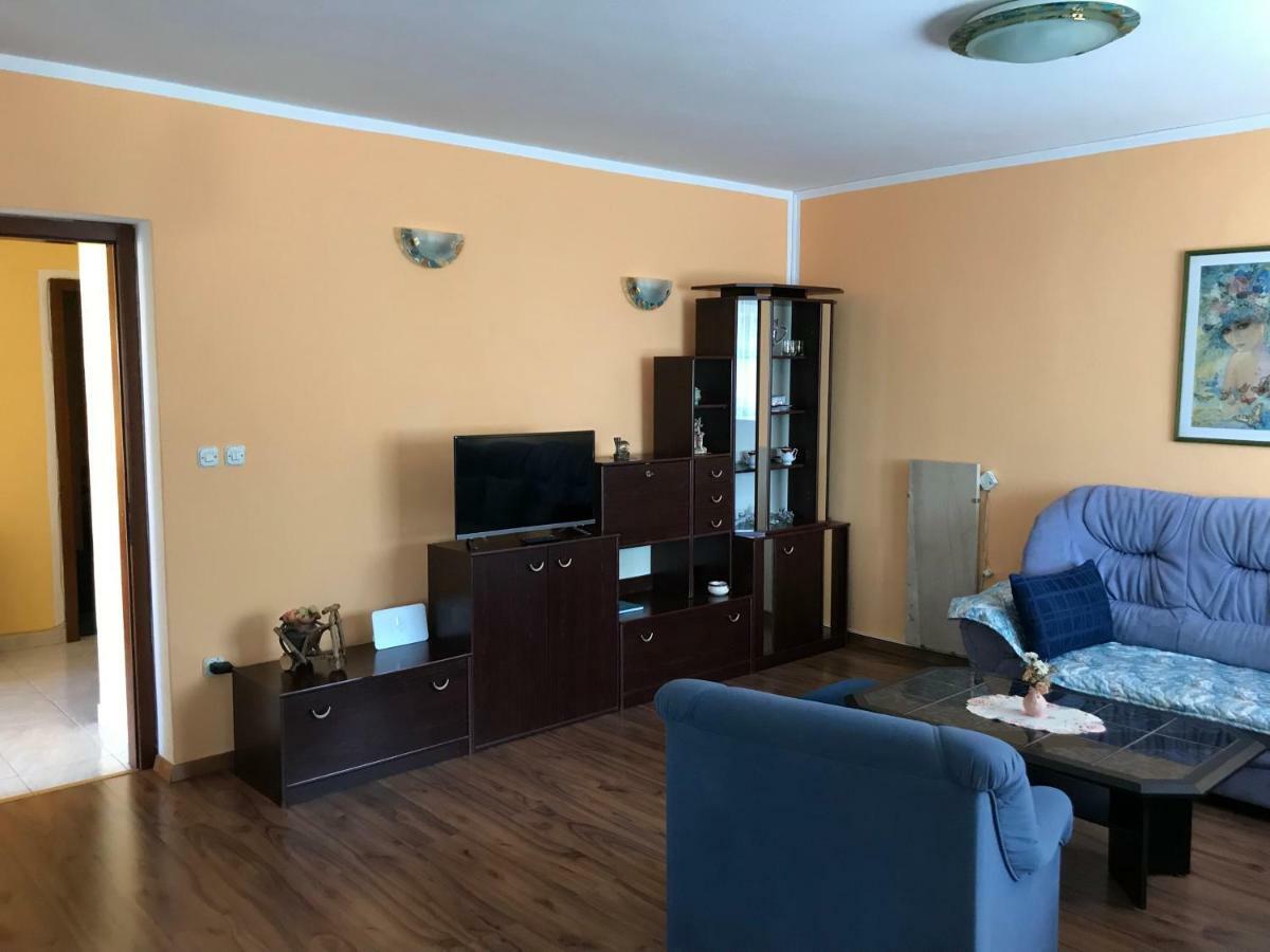 Apartments Lena Baska  Ngoại thất bức ảnh