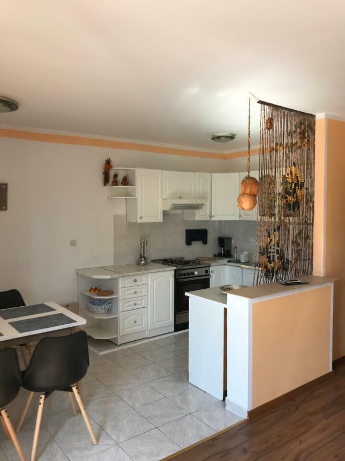 Apartments Lena Baska  Ngoại thất bức ảnh